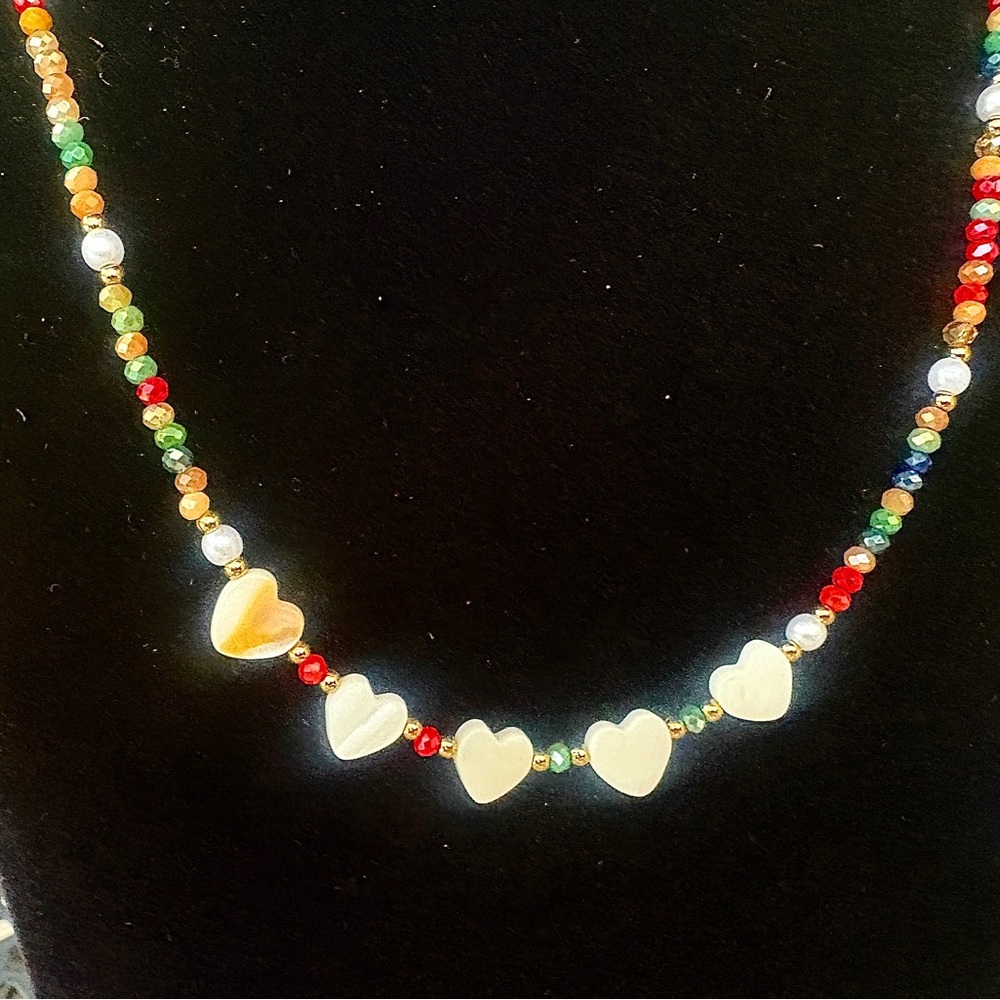 New, Adorable Multicolor Heart Beaded Necklace - Picture 2 of 4